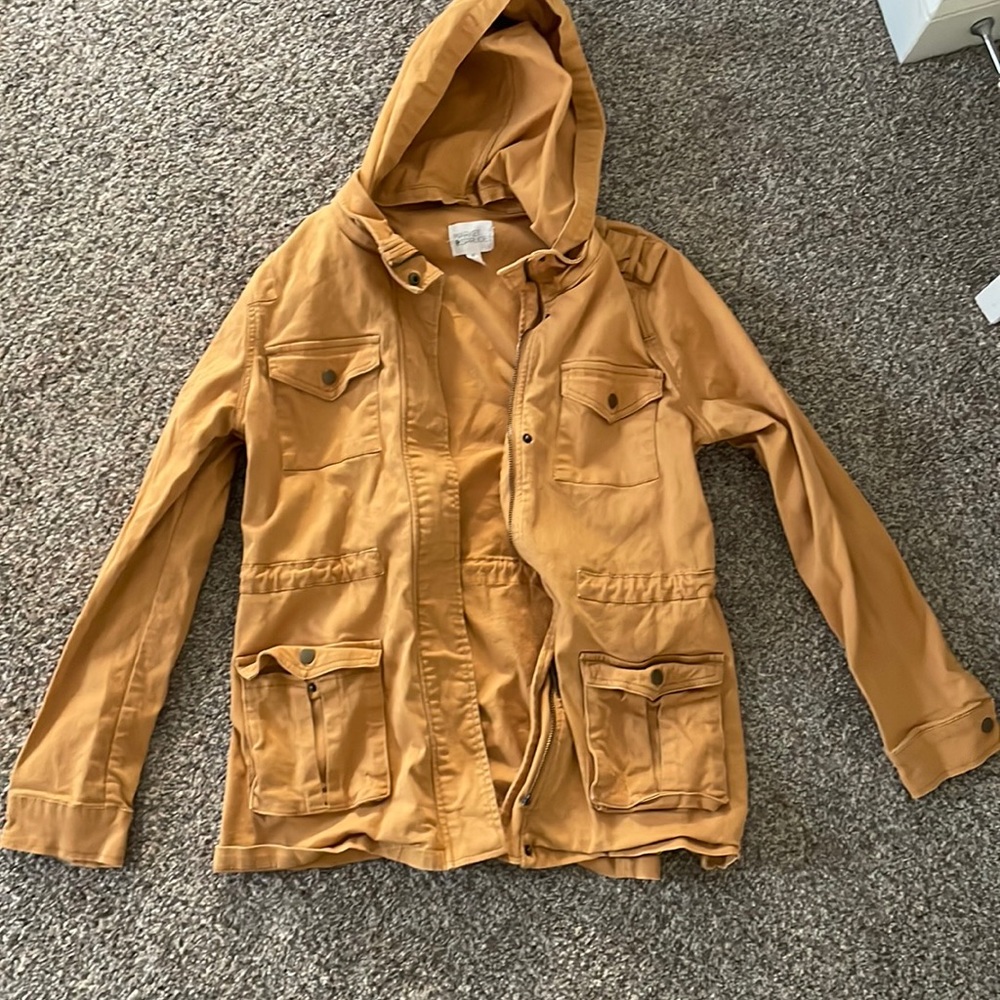 Mustard jacket - Picture 2 of 6